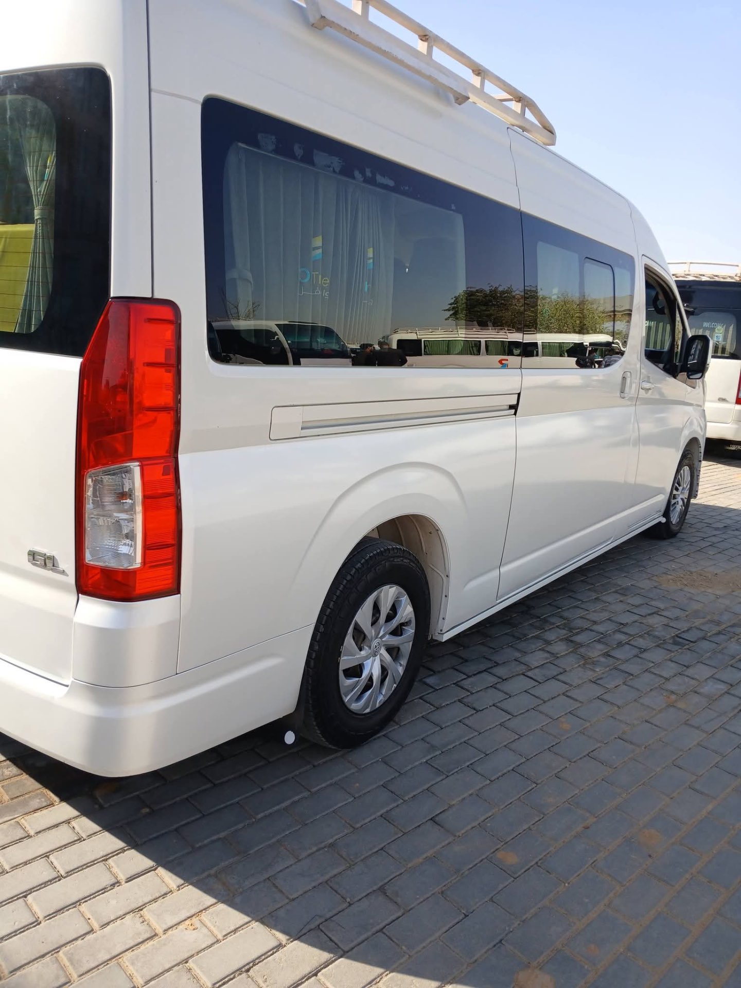 Toyota Hiace Minibus